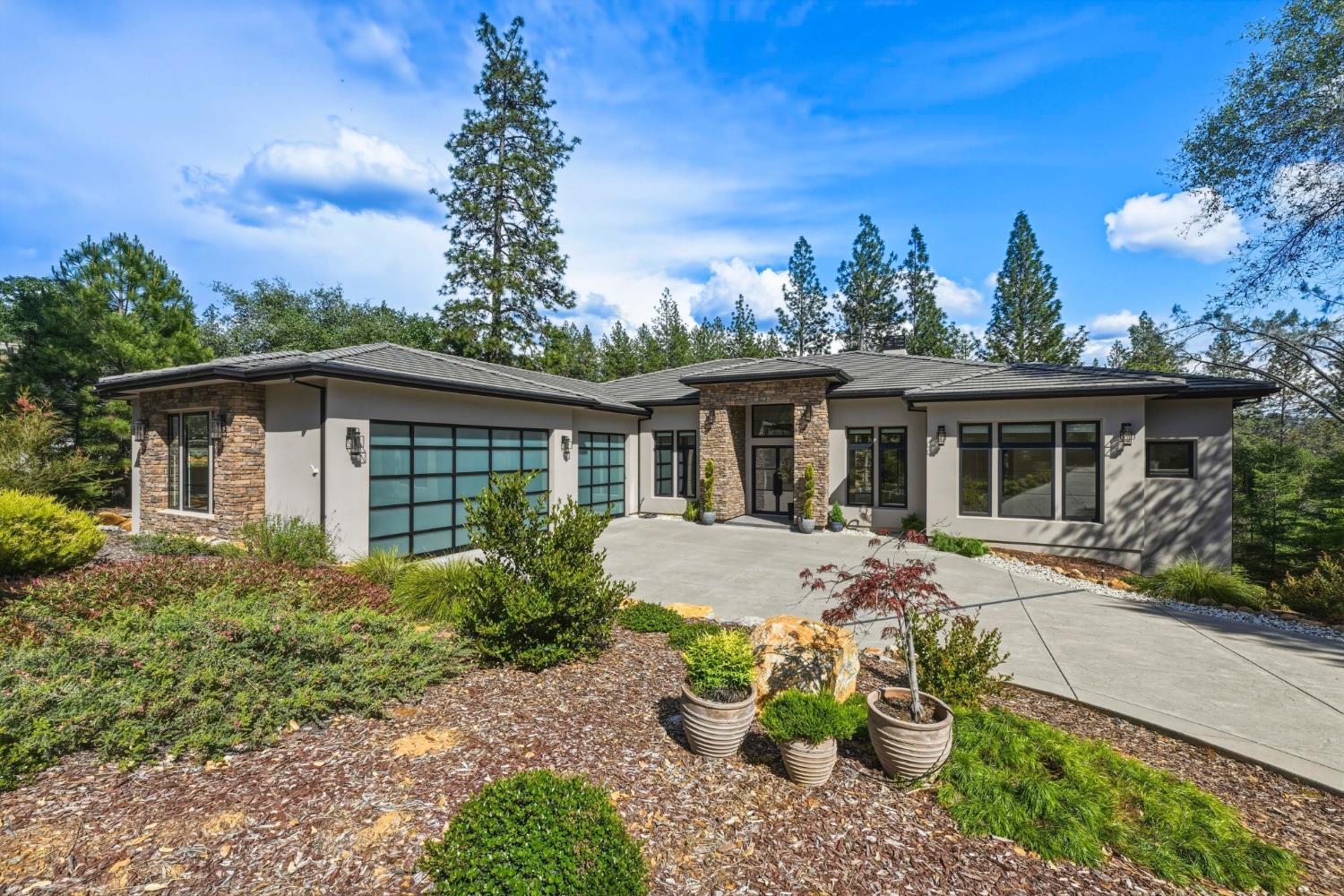1455 Lodge View Drive