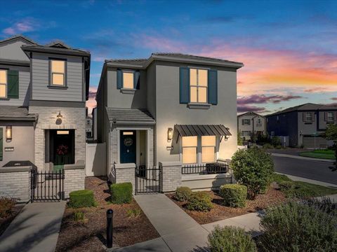 3138 Dove Court West Sacramento CA 95691