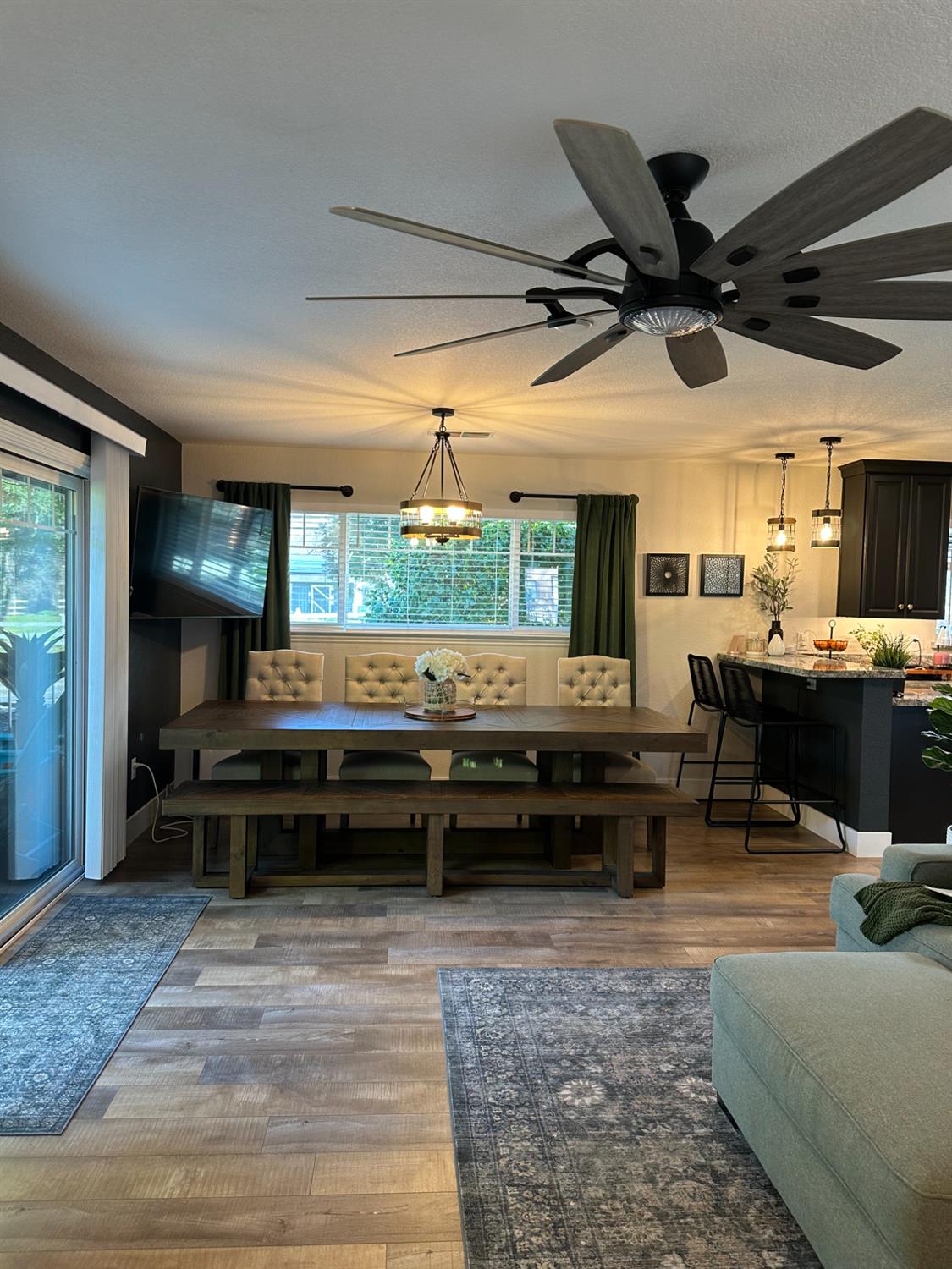 6348 Horseshoe Bar Road