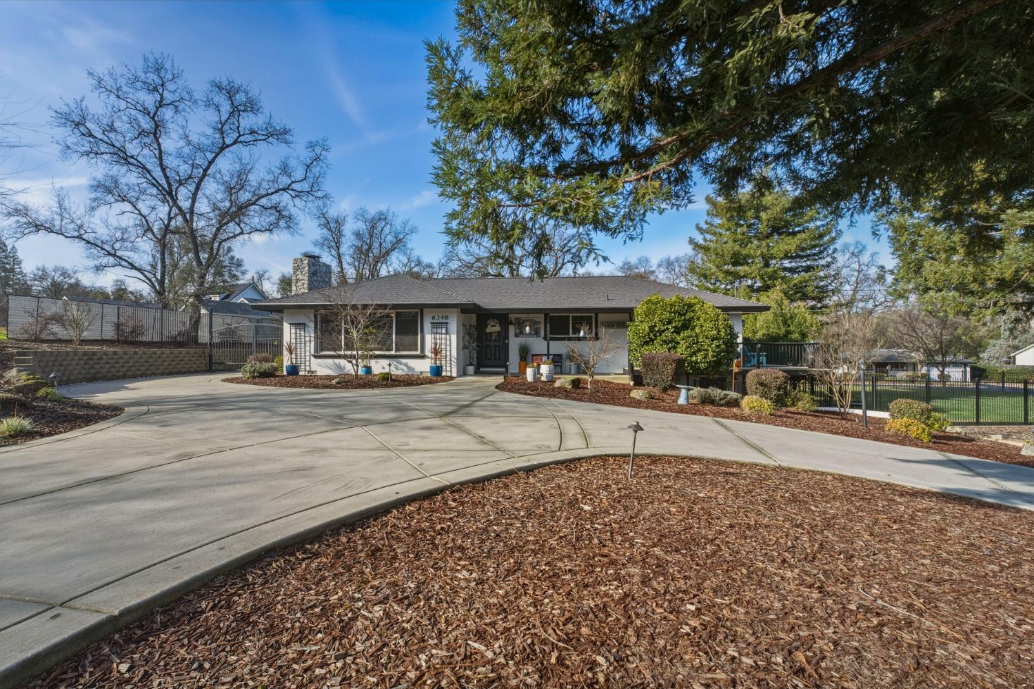 6348 Horseshoe Bar Road