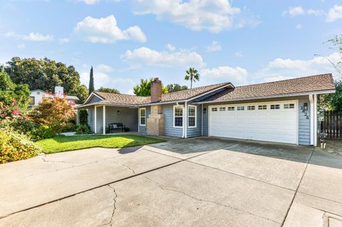 3424 Laguna Avenue Davis CA 95618