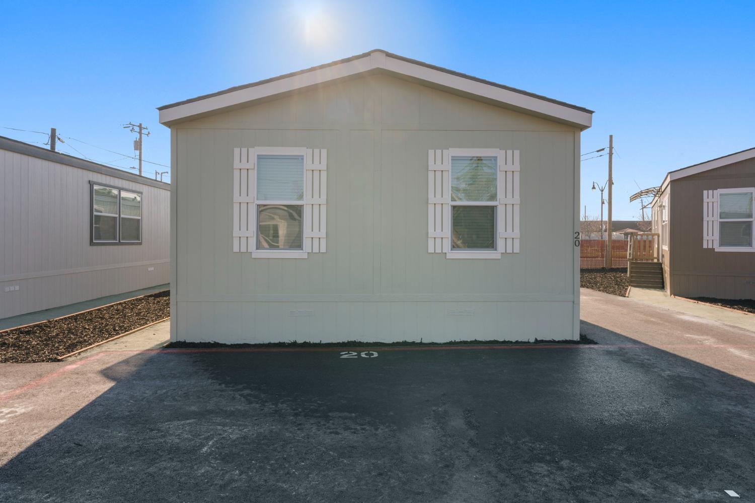 317 Moffat Boulevard 20