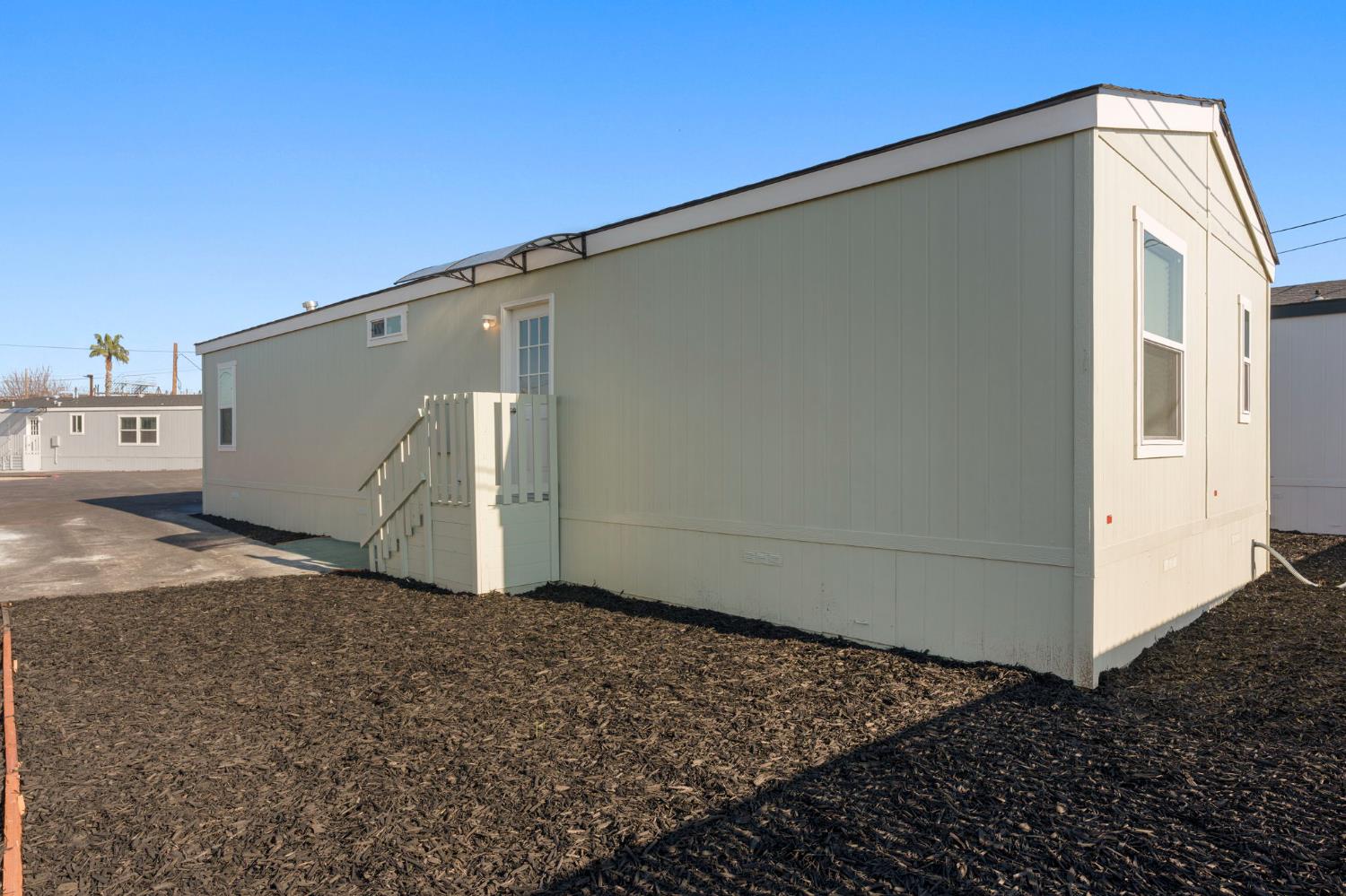 317 Moffat Boulevard 20