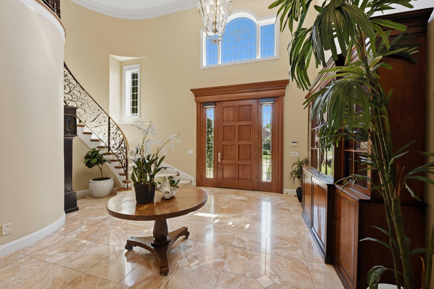 5122 Ellington Court