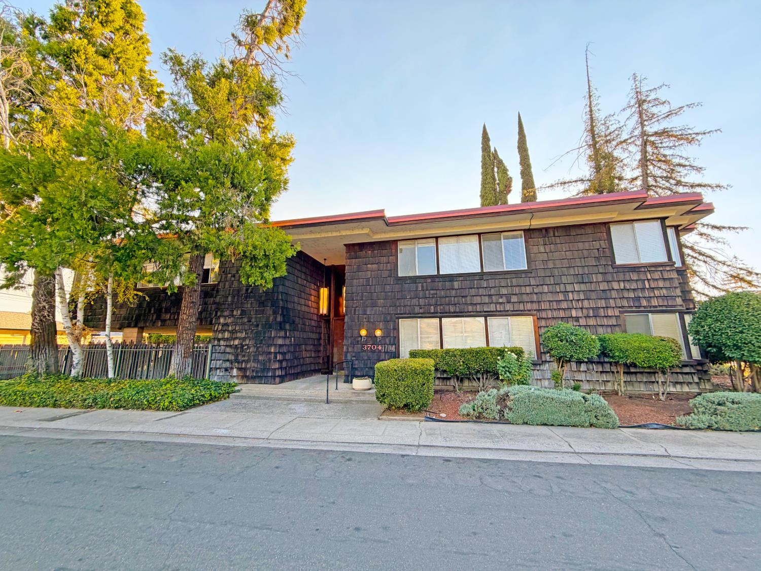 3704 Bonnie Lane