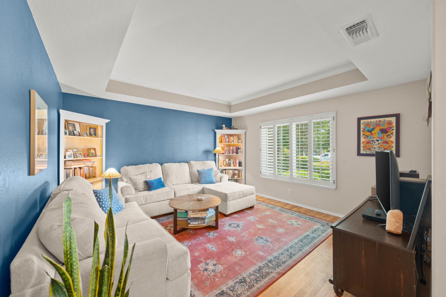1533 River Oak Way