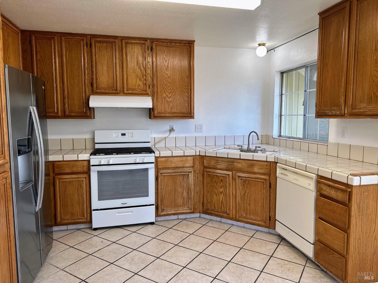 5001 Lakeview Circle