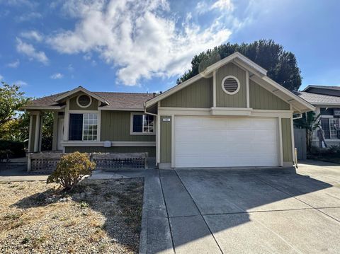 5001 Lakeview Circle Fairfield CA 94534