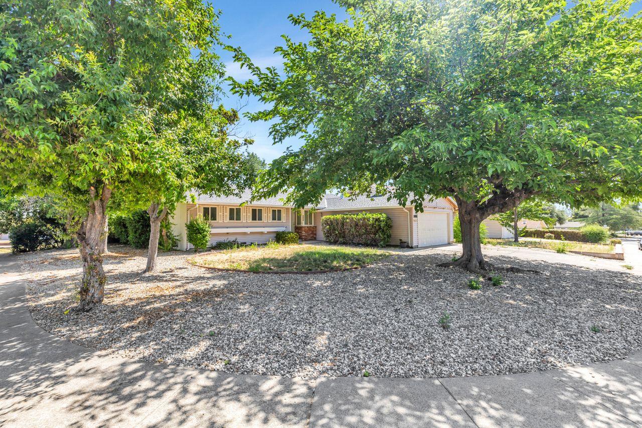 6688 Silverthorne Circle
