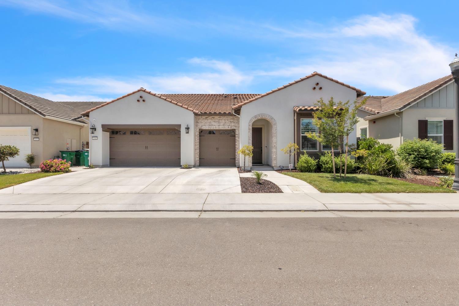 1545 Marigold Way