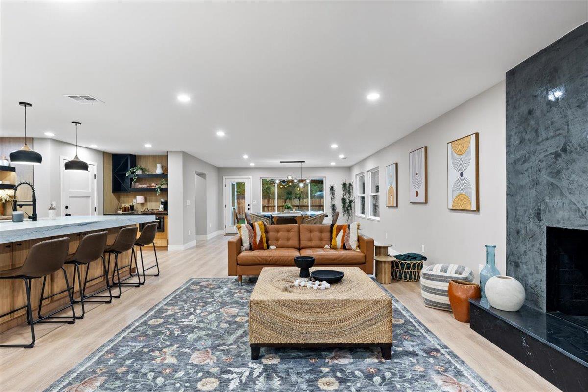 3231 Garfield Avenue