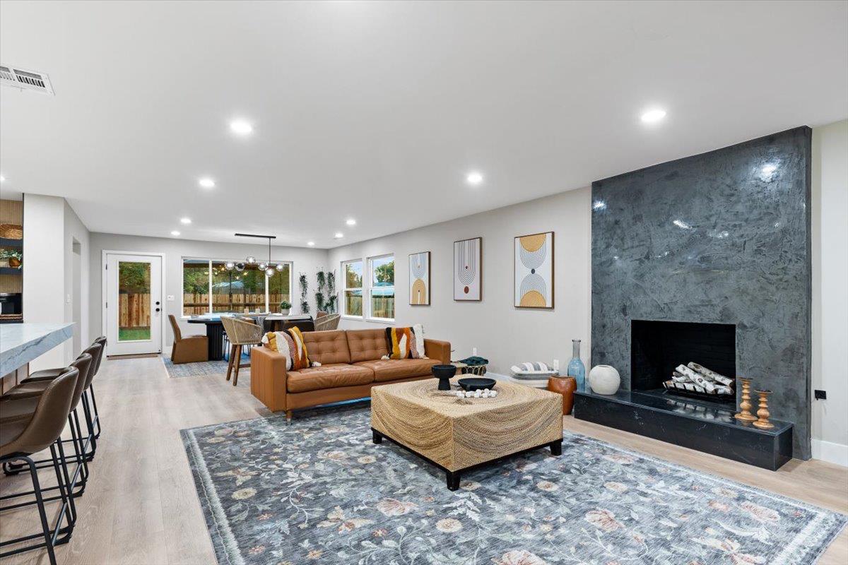 3231 Garfield Avenue