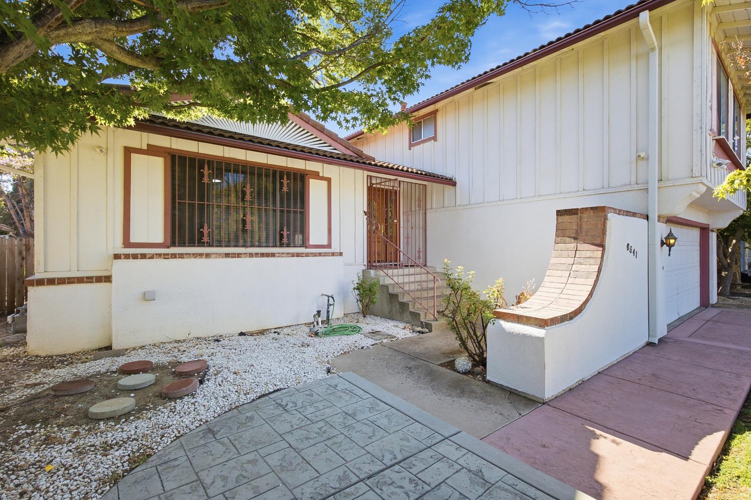 6541 Rancho Madera Way