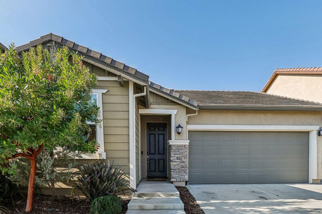 Photo of 5371 York Harbor Way, Sacramento, CA 95835 (MLS # 226003283)