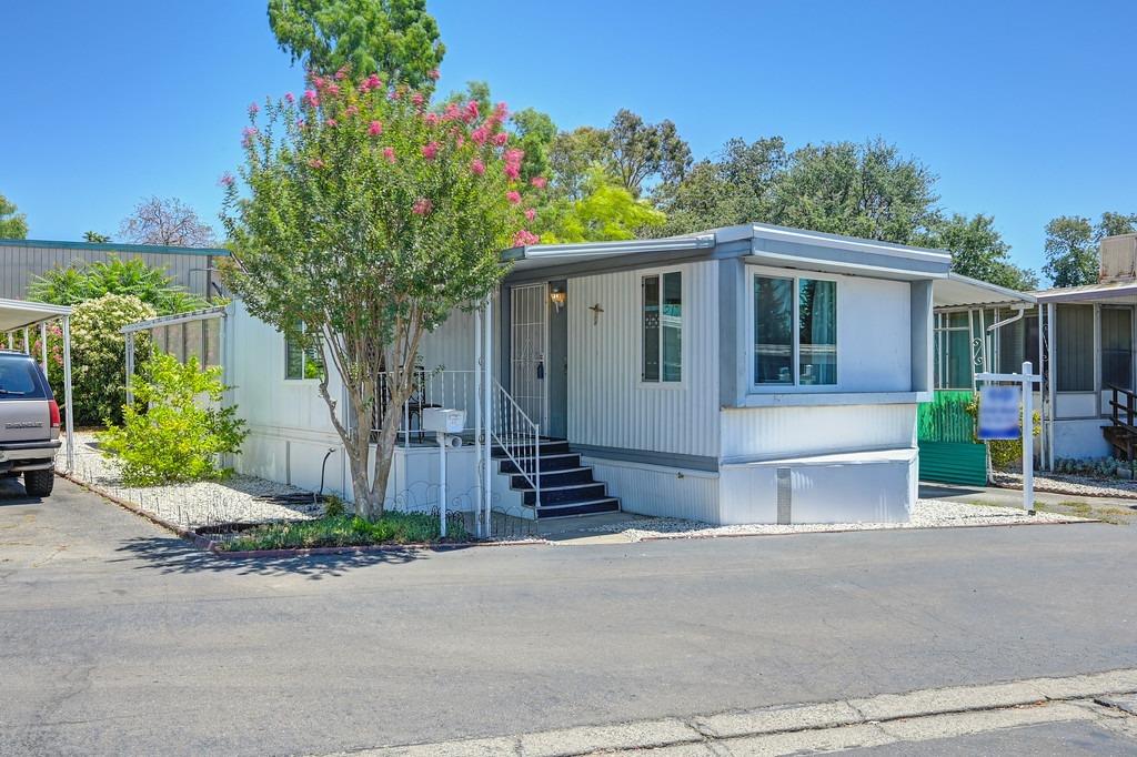 View Citrus Heights, CA 95621 mobile home