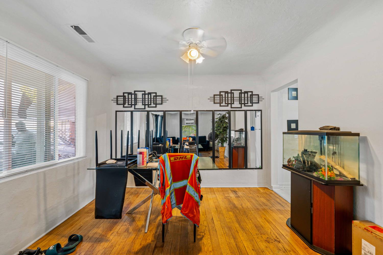 1121 El Vecino Court