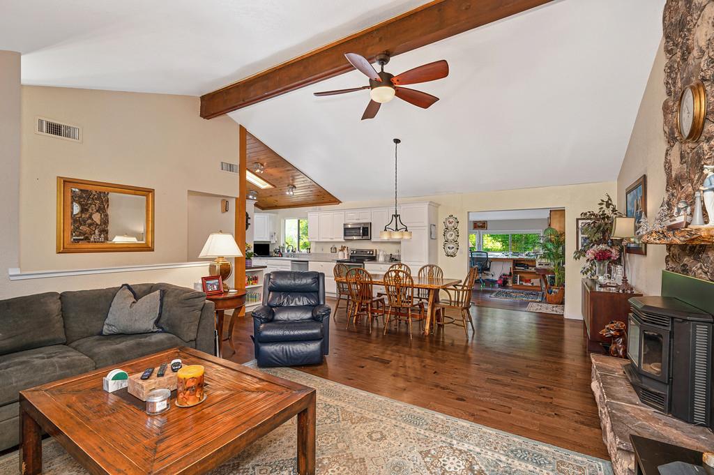 9185 Vista Court
