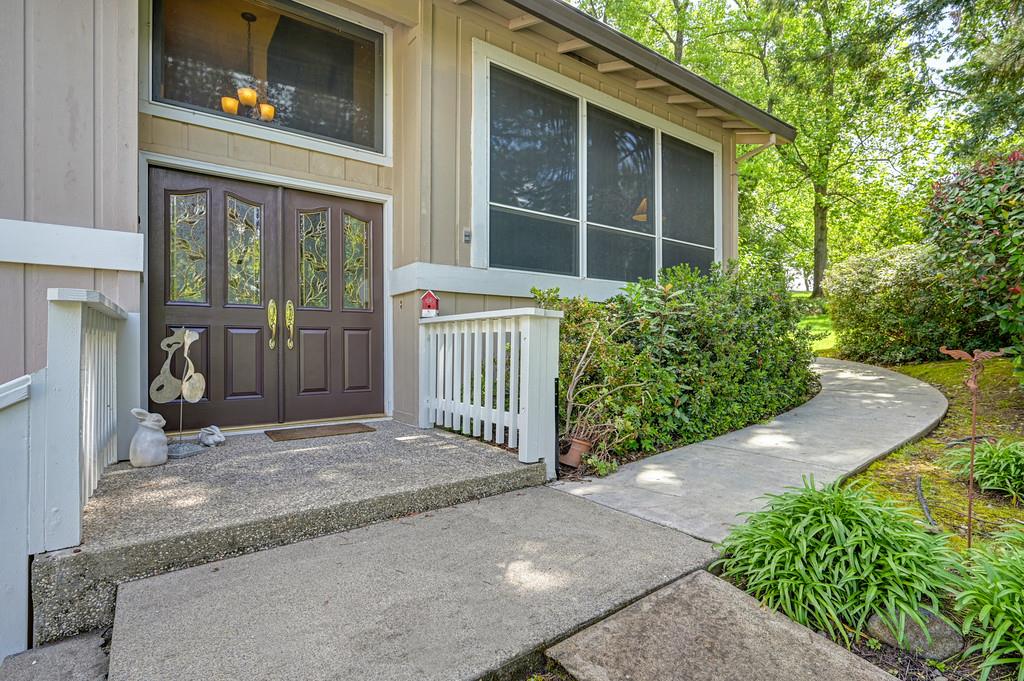 9185 Vista Court
