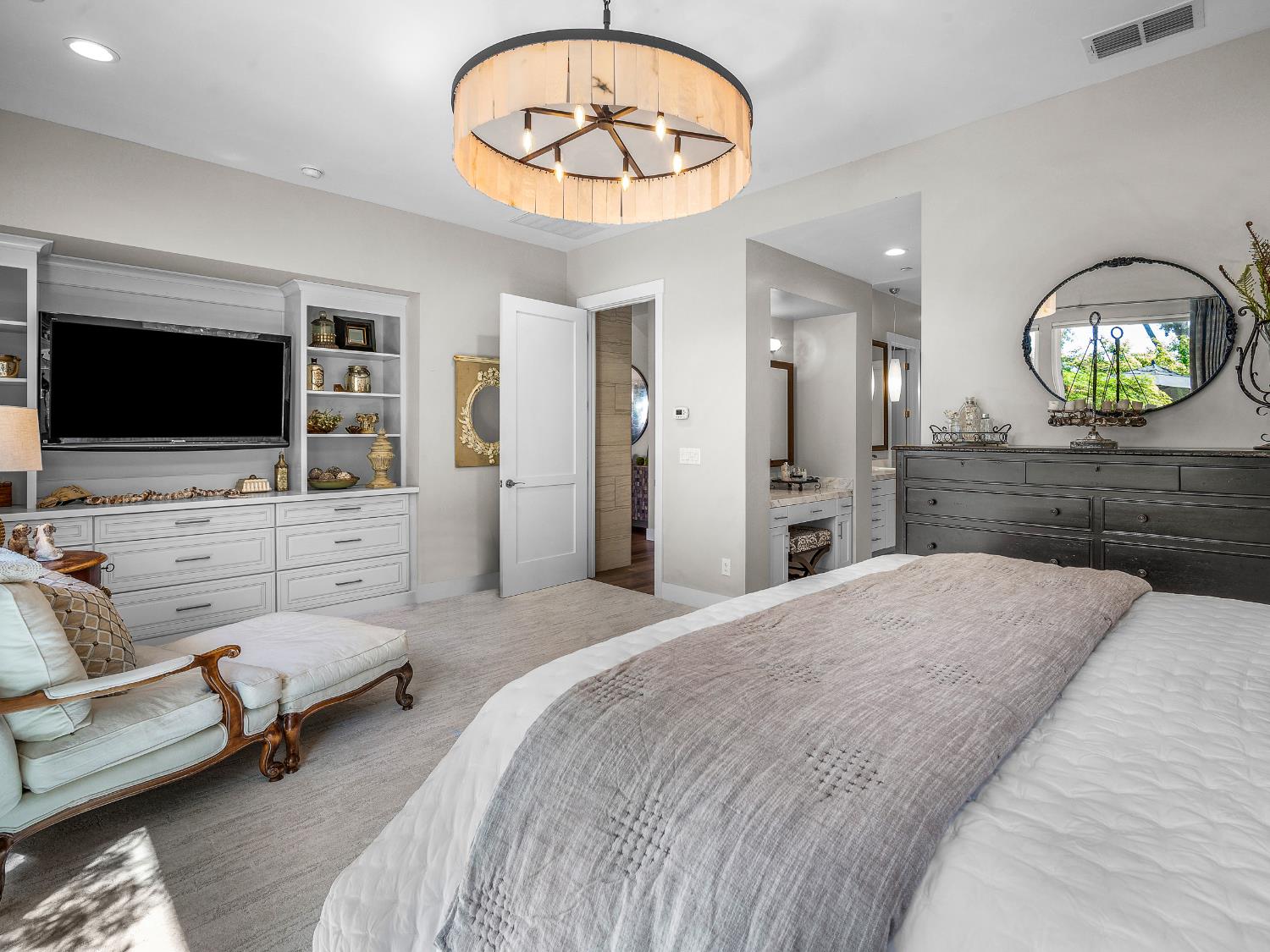 El Dorado Hills, California 95762, United States, 5 Bedrooms Bedrooms, ,5 BathroomsBathrooms,Residential,Active,153586