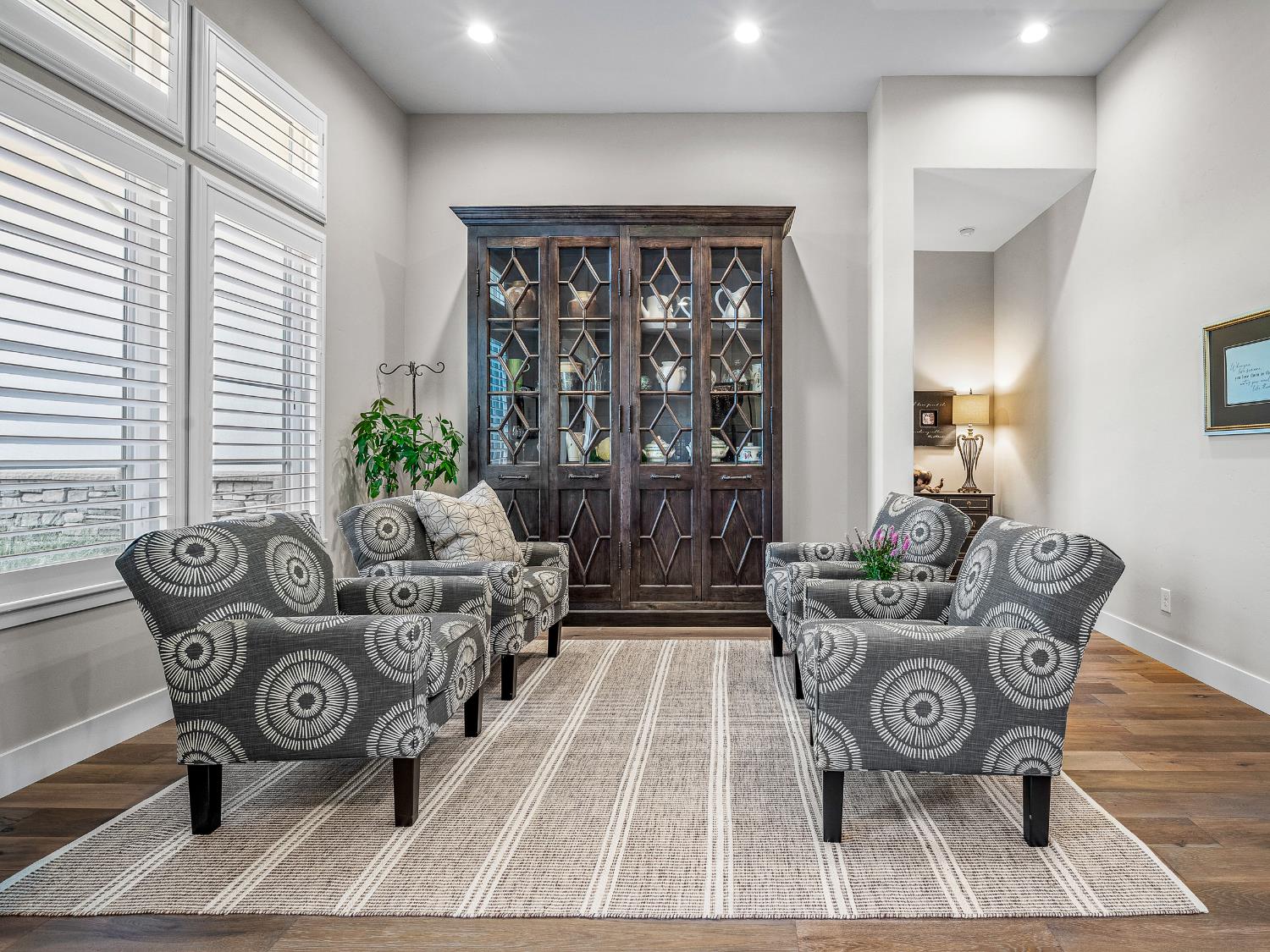 El Dorado Hills, California 95762, United States, 5 Bedrooms Bedrooms, ,5 BathroomsBathrooms,Residential,Active,153586