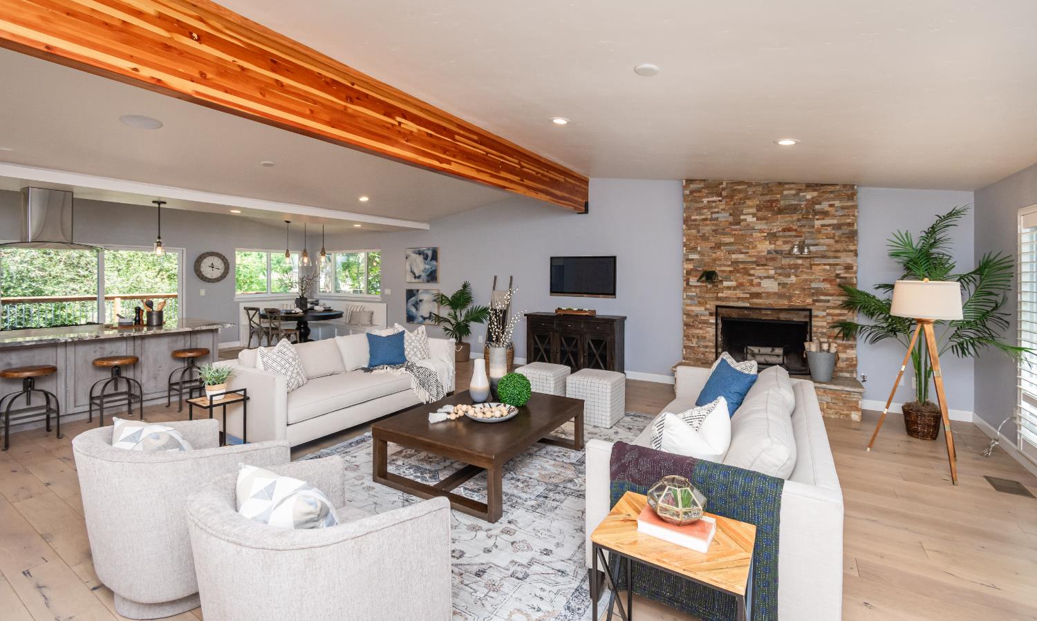 7537 Dove Court
