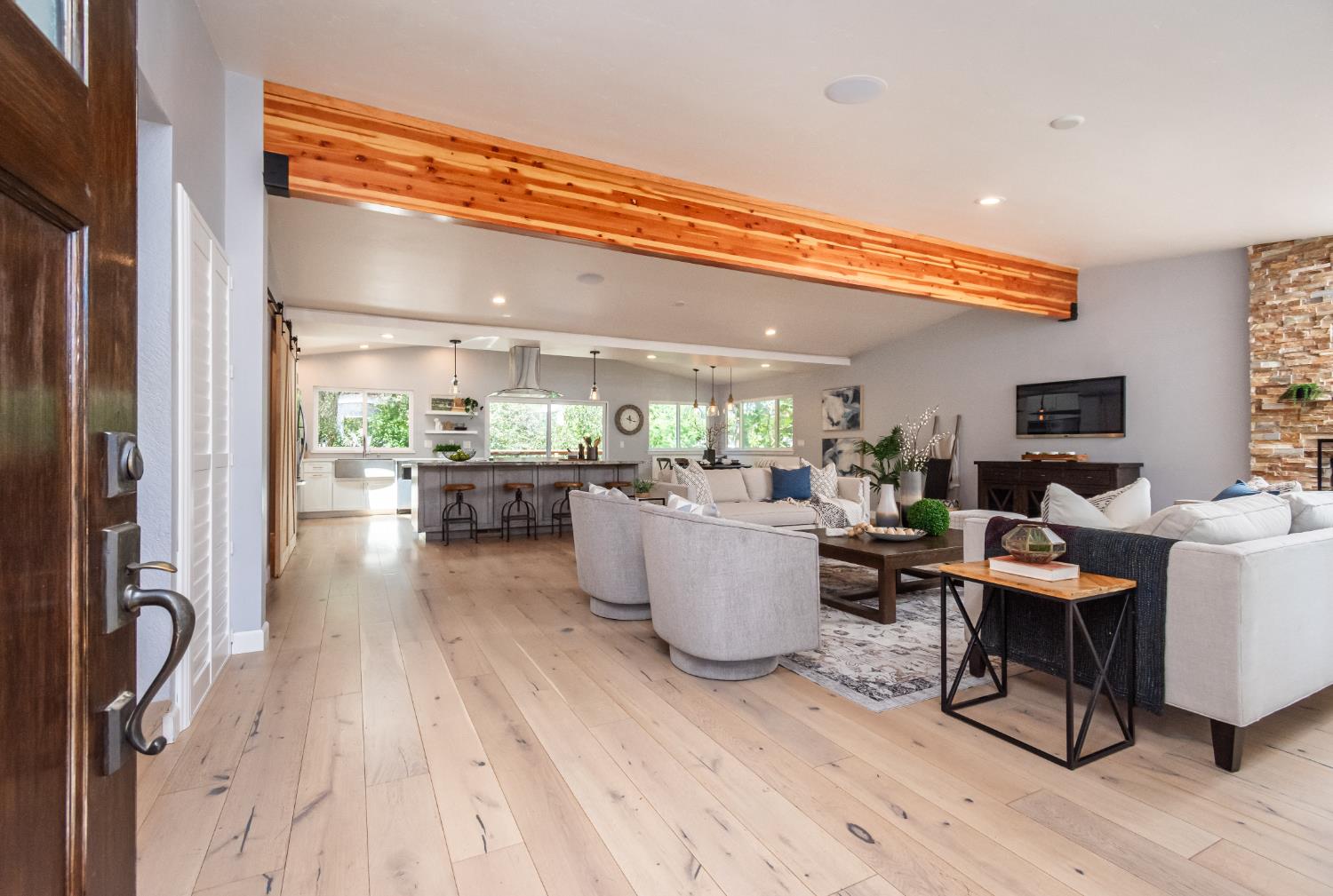 7537 Dove Court