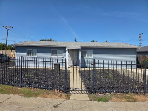 1301 Rene Avenue Sacramento CA 95838