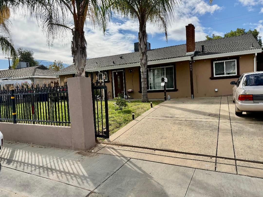 664 Acacia Avenue