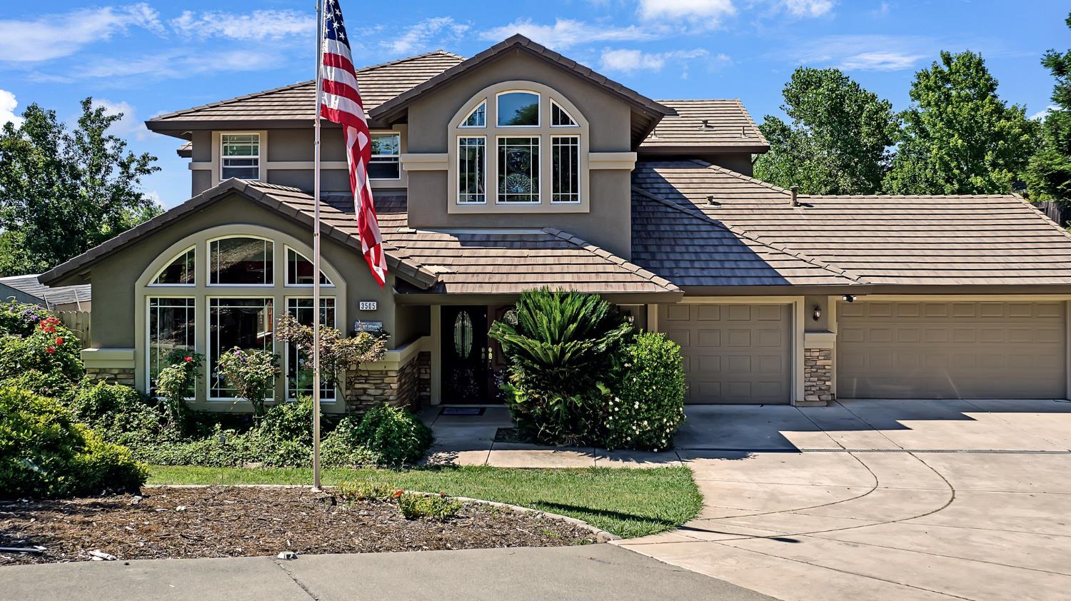 3505 Lambeth Drive