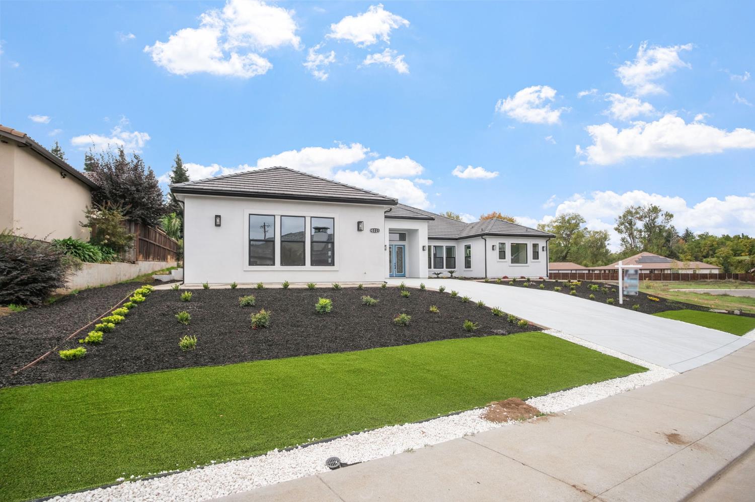 10221 Savannah Court