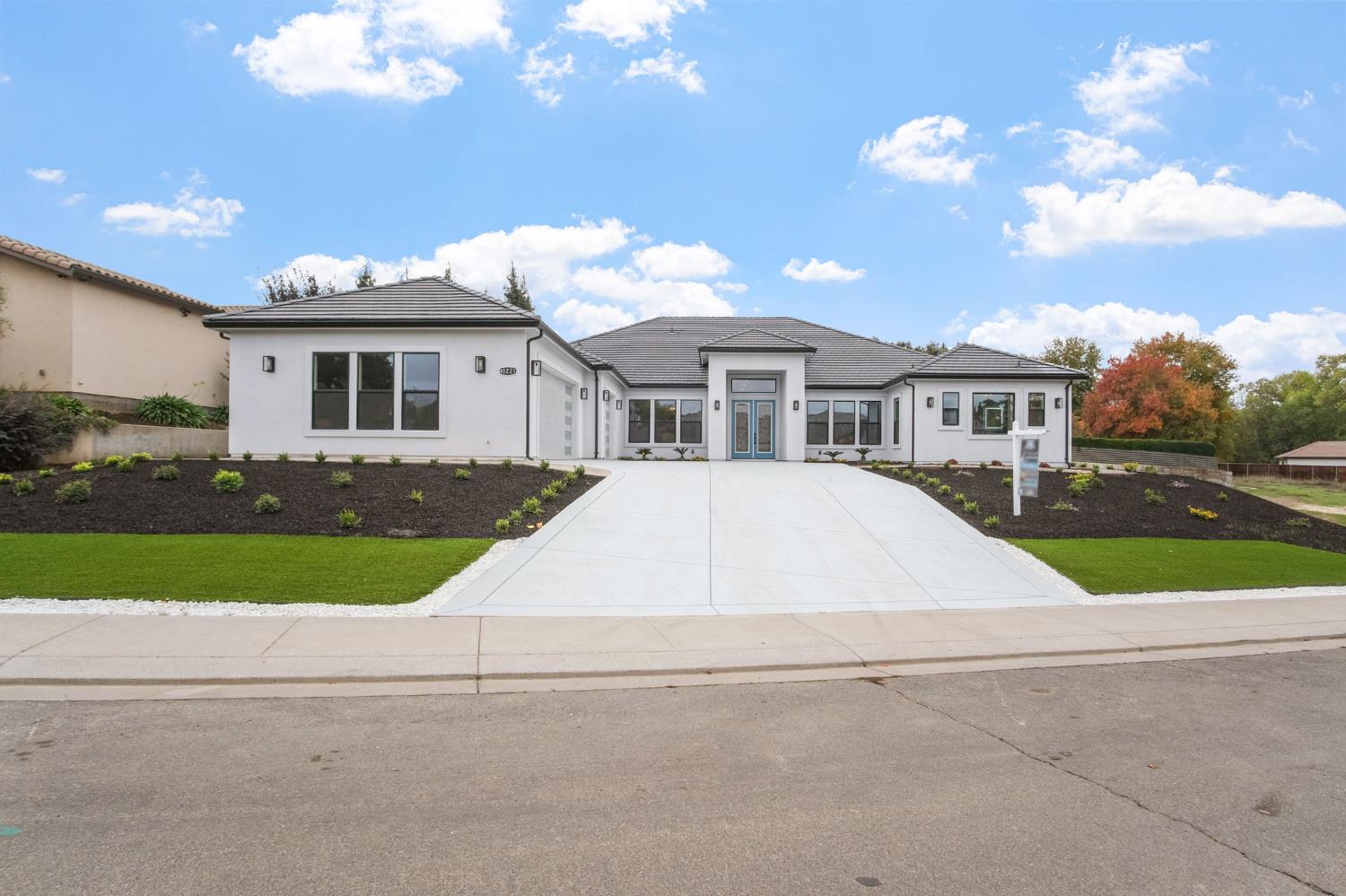 10221 Savannah Court