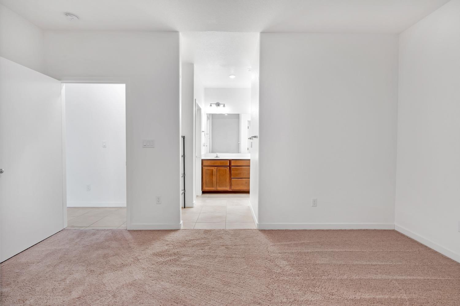 Los Banos, California 93635, United States, 3 Bedrooms Bedrooms, ,2 BathroomsBathrooms,Residential,Active,52864