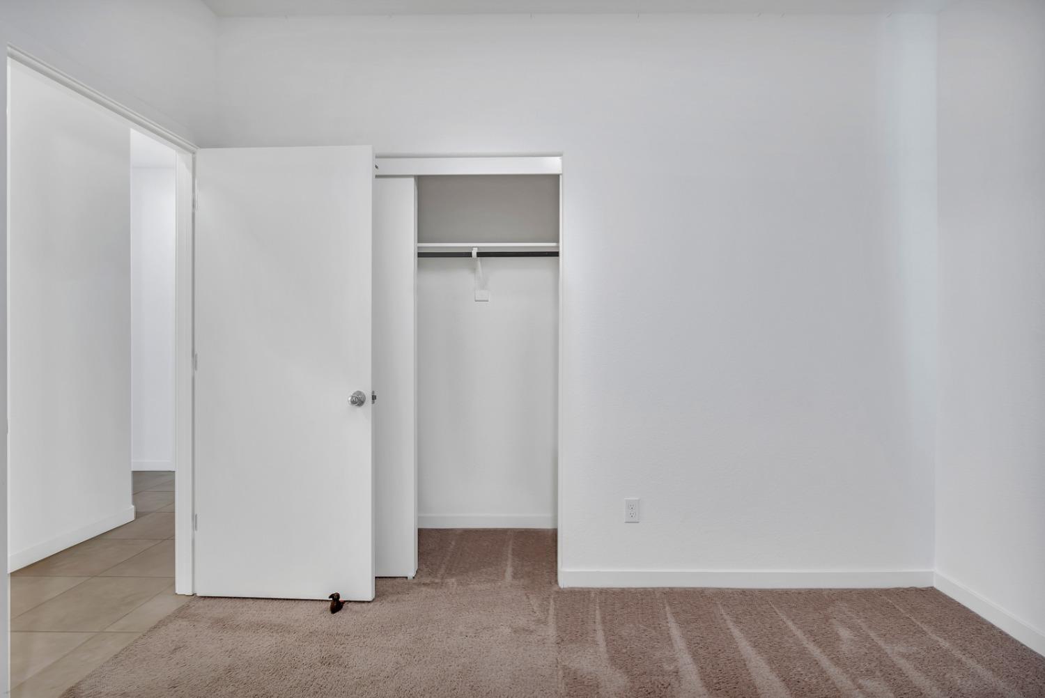 Los Banos, California 93635, United States, 3 Bedrooms Bedrooms, ,2 BathroomsBathrooms,Residential,Active,52864