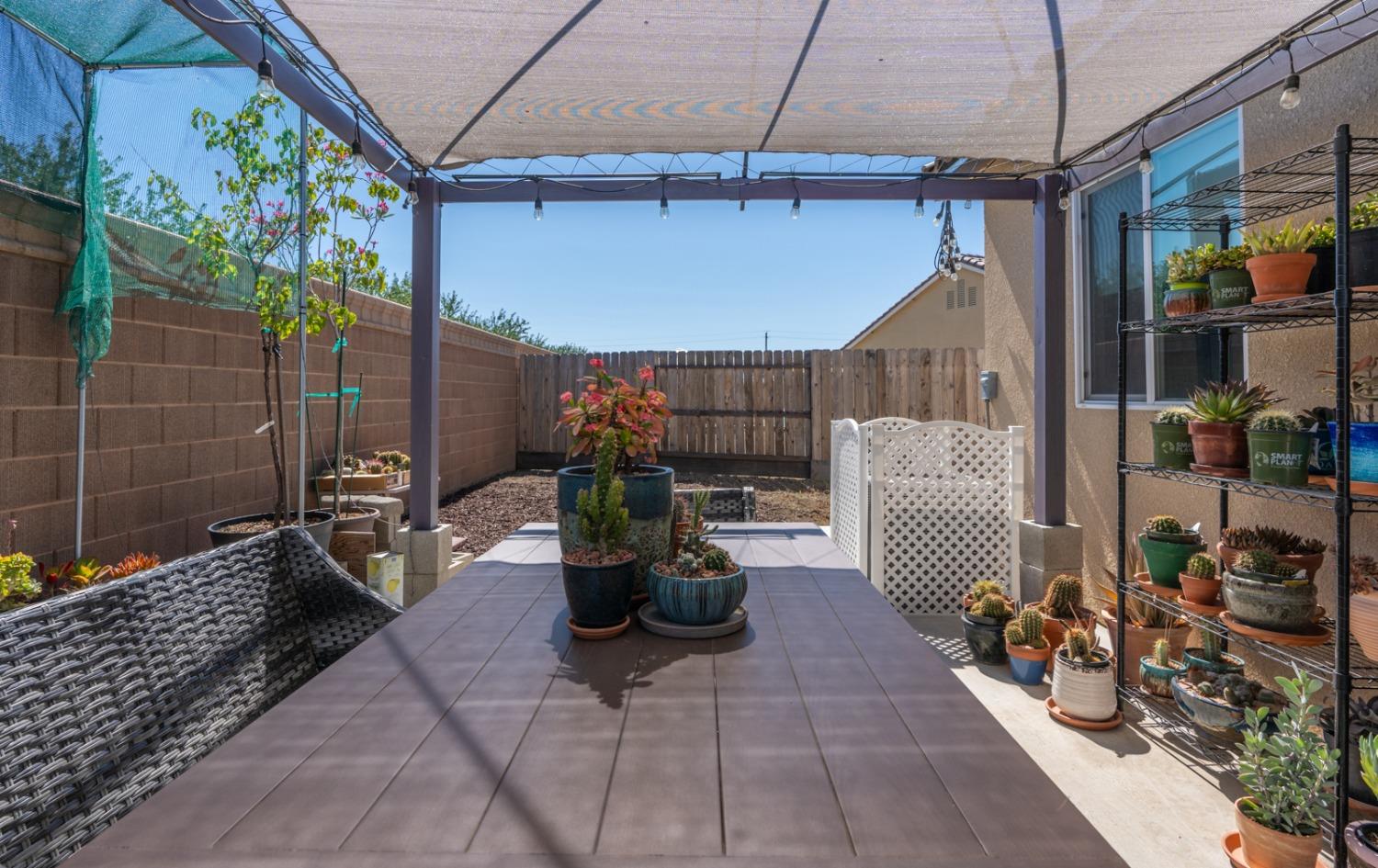 Los Banos, California 93635, United States, 3 Bedrooms Bedrooms, ,2 BathroomsBathrooms,Residential,Active,52864