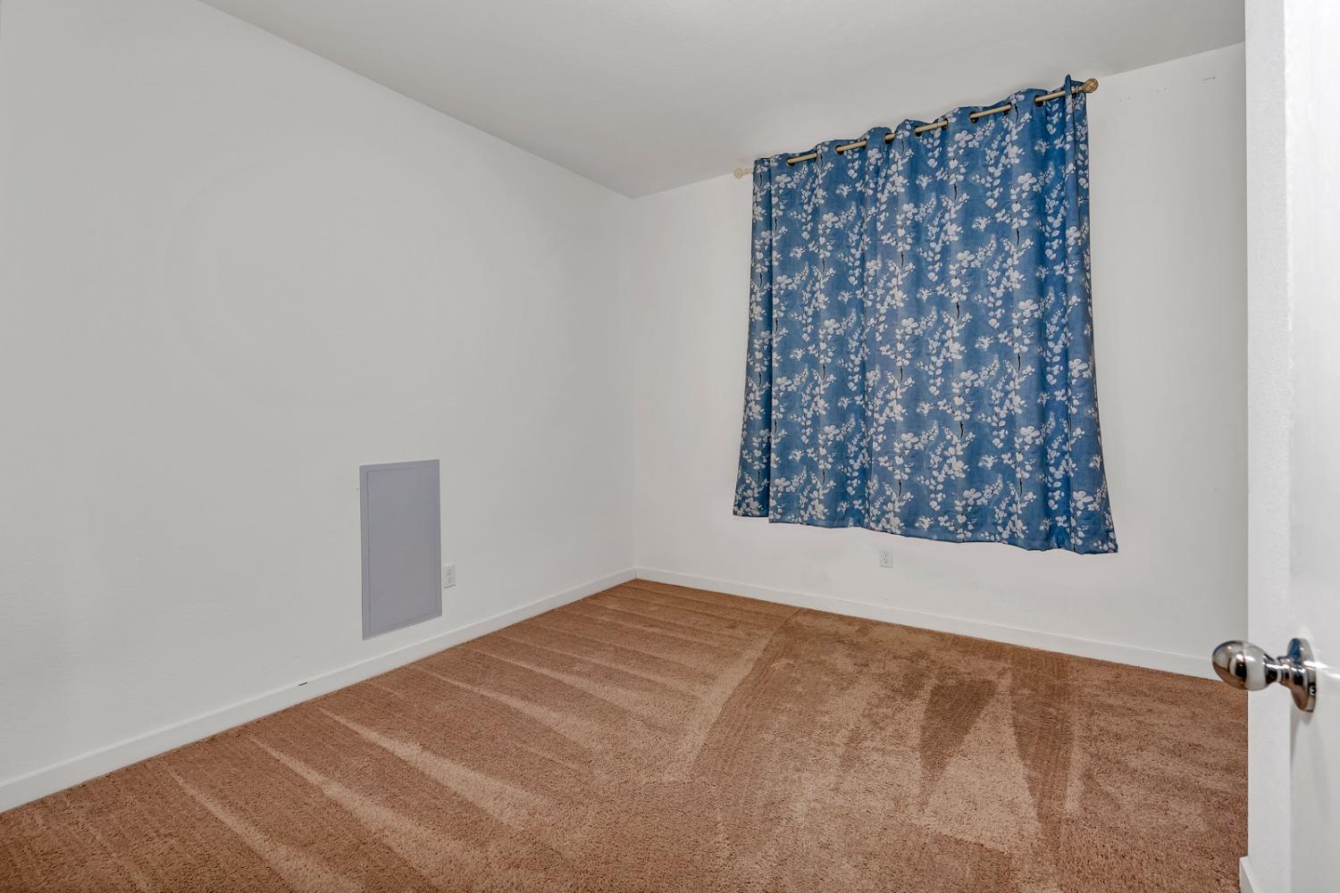 Los Banos, California 93635, United States, 3 Bedrooms Bedrooms, ,2 BathroomsBathrooms,Residential,Active,52864