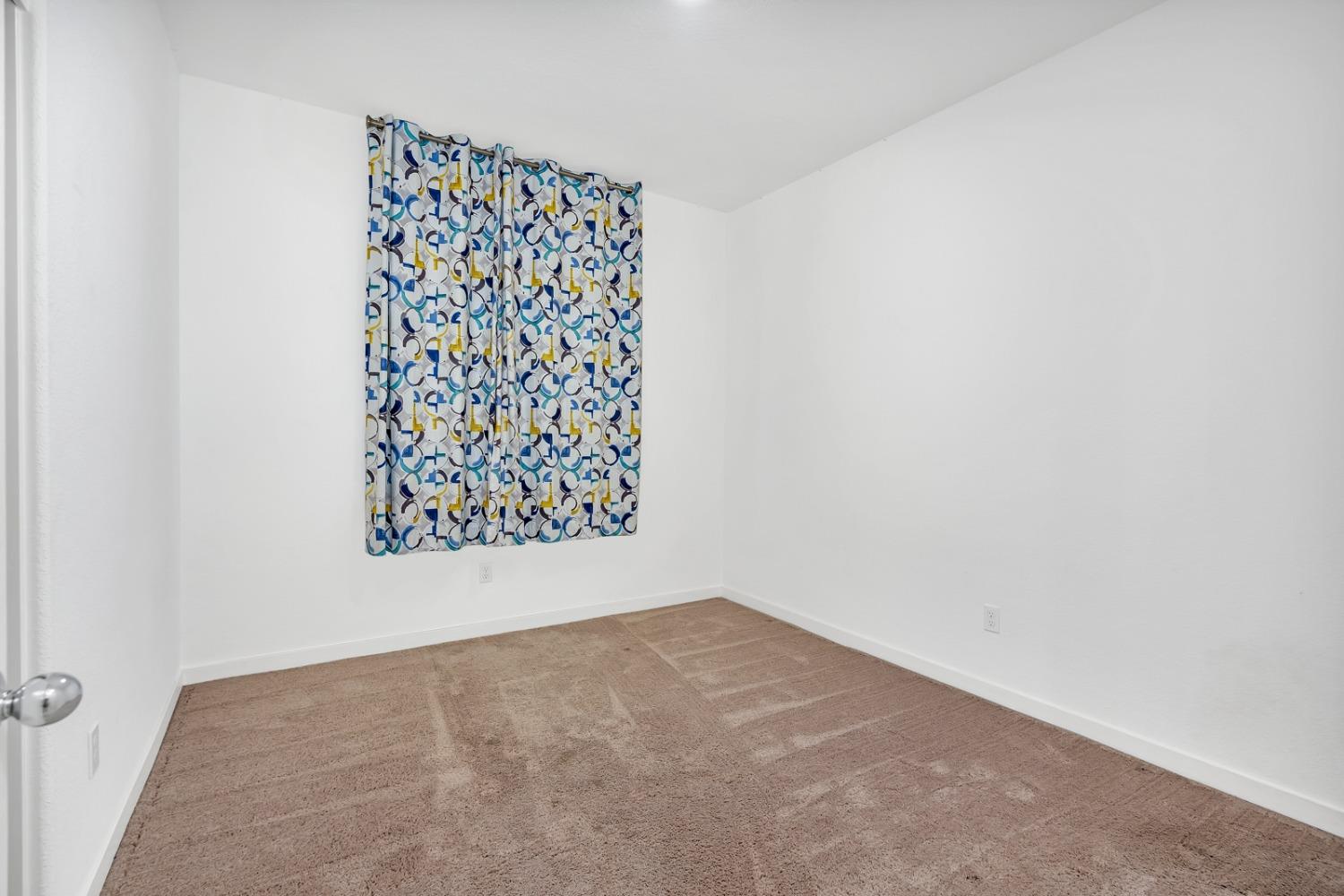 Los Banos, California 93635, United States, 3 Bedrooms Bedrooms, ,2 BathroomsBathrooms,Residential,Active,52864