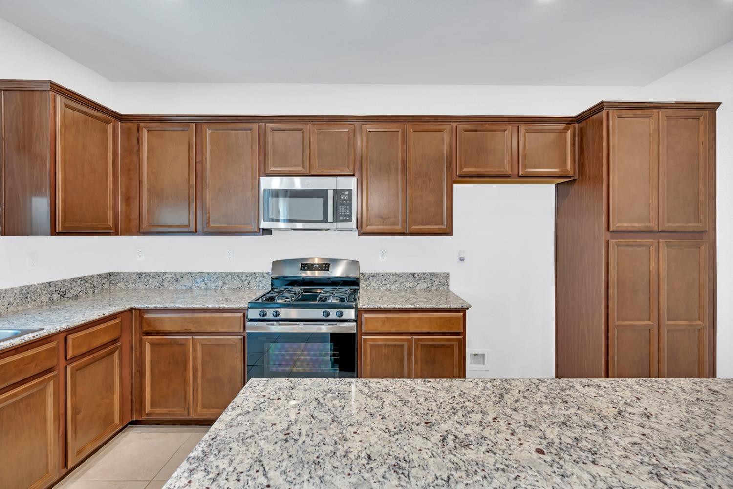 Los Banos, California 93635, United States, 3 Bedrooms Bedrooms, ,2 BathroomsBathrooms,Residential,Active,52864