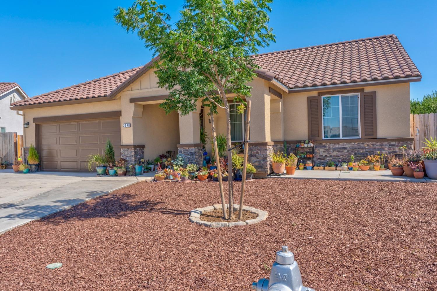 Los Banos, California 93635, United States, 3 Bedrooms Bedrooms, ,2 BathroomsBathrooms,Residential,Active,52864