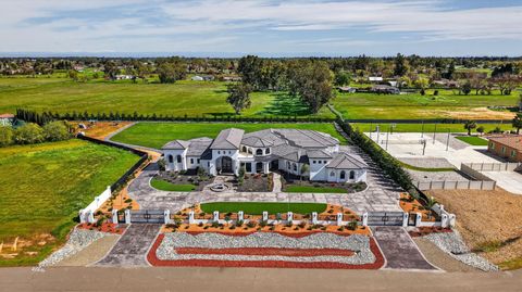 8721 Penta Way Elk Grove CA 95624