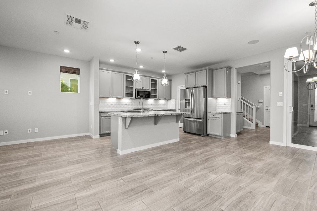 Photo of 2972 Endsley Avenue, Sacramento, CA 95833 (MLS # 225146959)