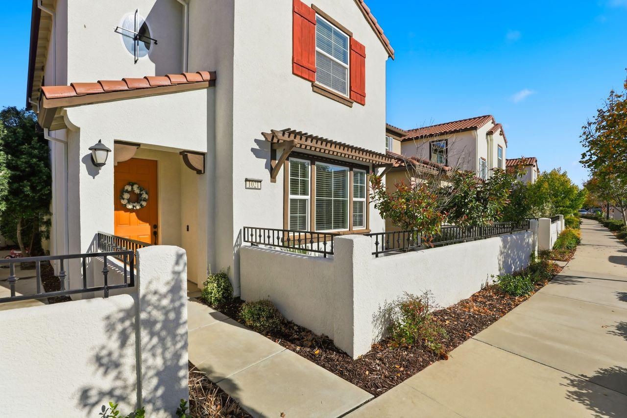 1021 Billington Lane