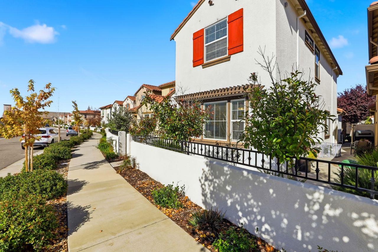 1021 Billington Lane