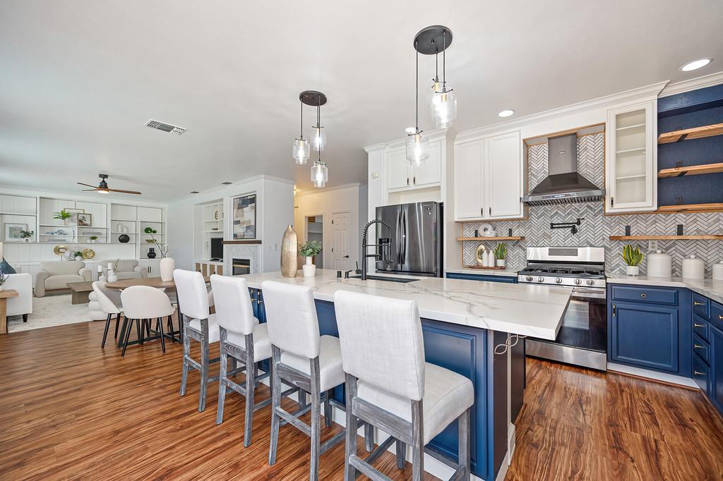 8832 Marlin Seas Court