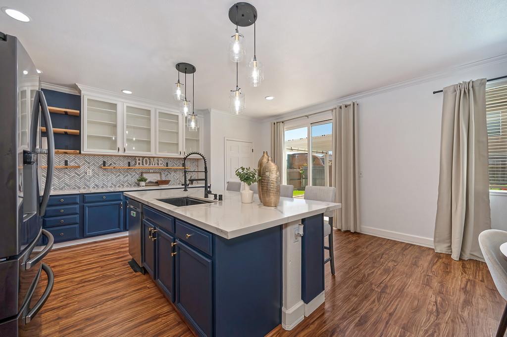 8832 Marlin Seas Court