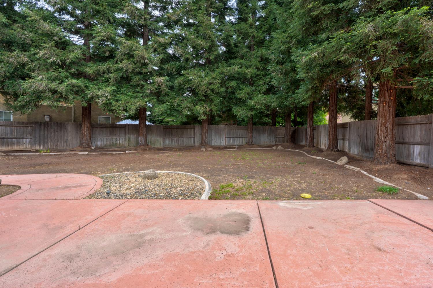 Picture for the property 226040351, 3 beds, 2 baths