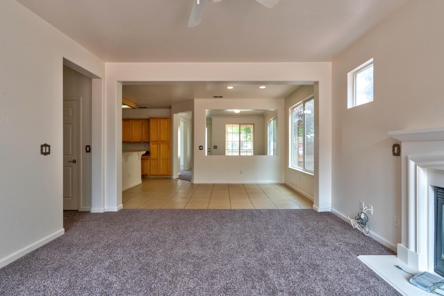 Picture for the property 226040351, 3 beds, 2 baths