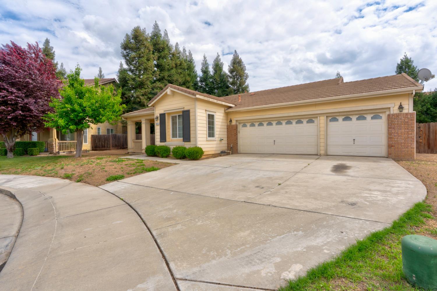 Picture for the property 226040351, 3 beds, 2 baths