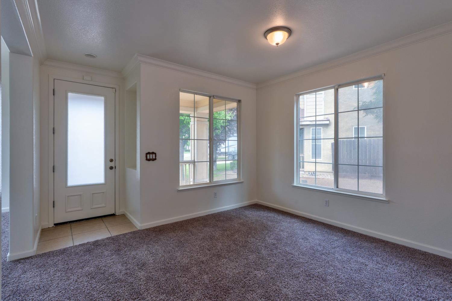 Picture for the property 226040351, 3 beds, 2 baths