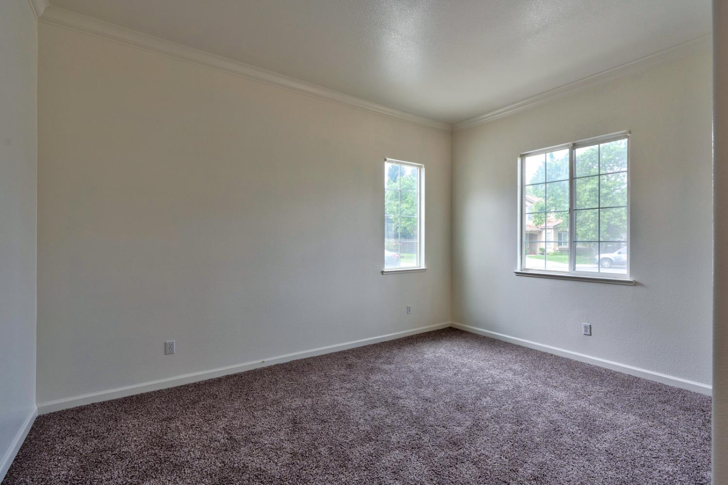 Picture for the property 226040351, 3 beds, 2 baths
