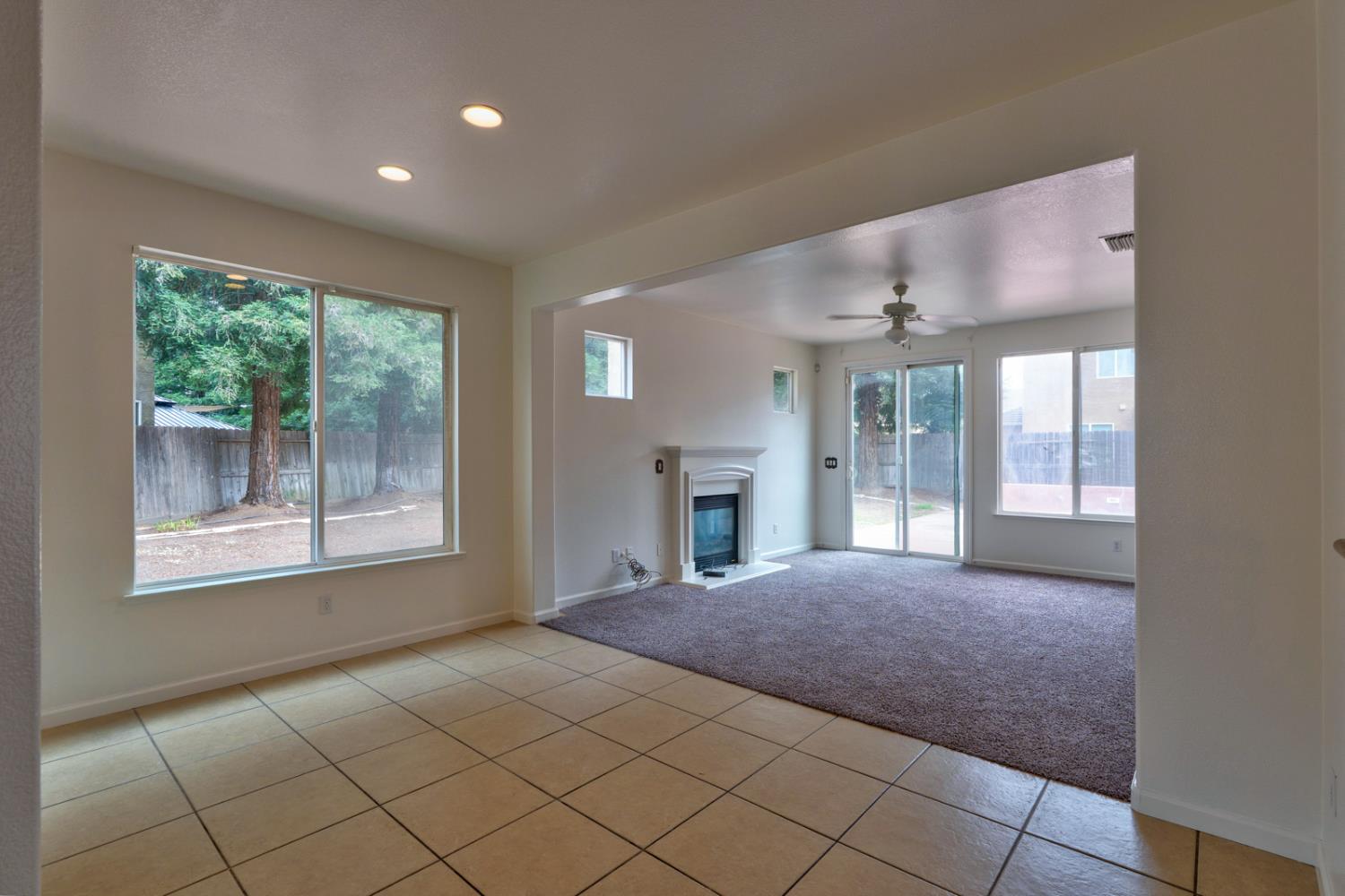 Picture for the property 226040351, 3 beds, 2 baths